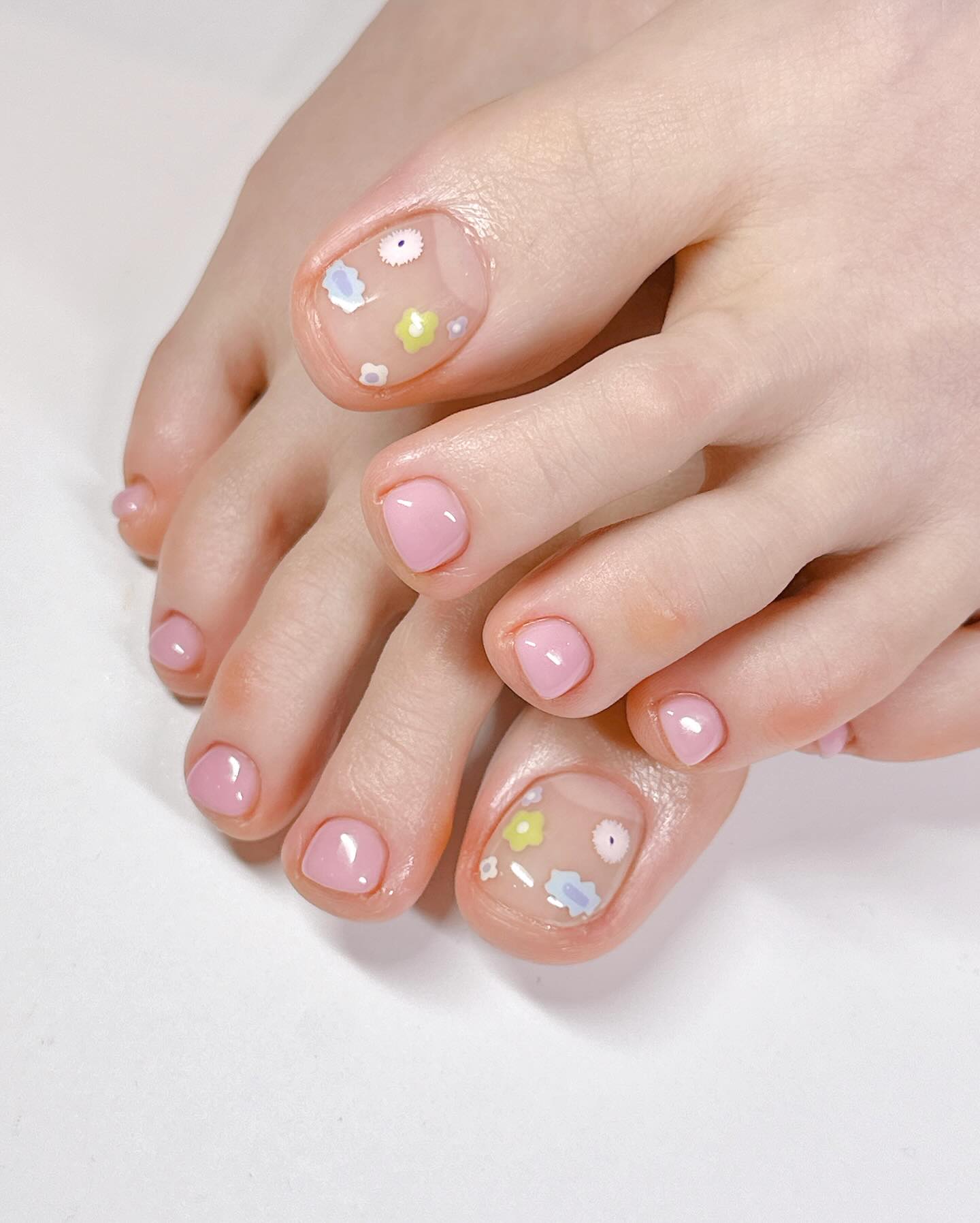 mẫu nail chân cho học sinh