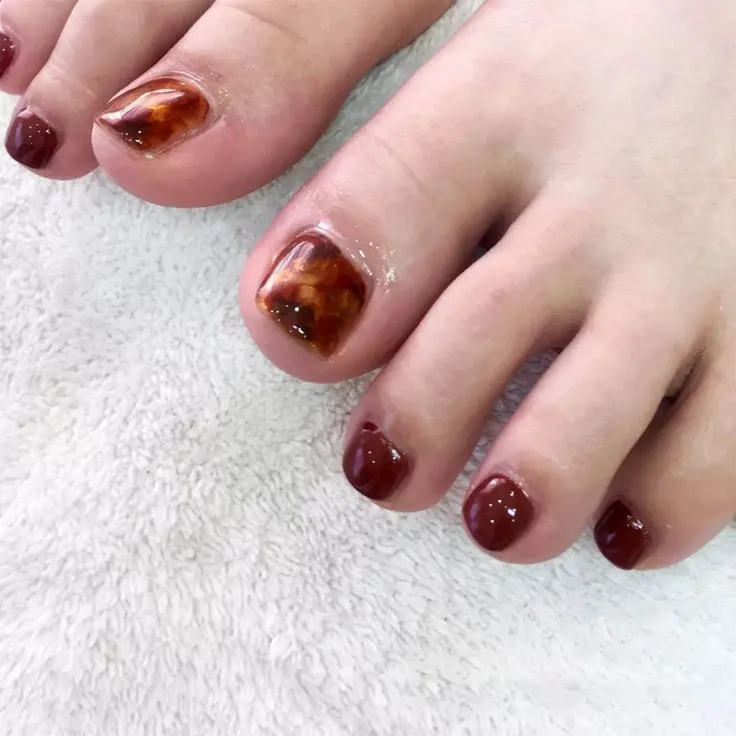 mẫu nail chân cho người lớn tuổi bắt mắt 1