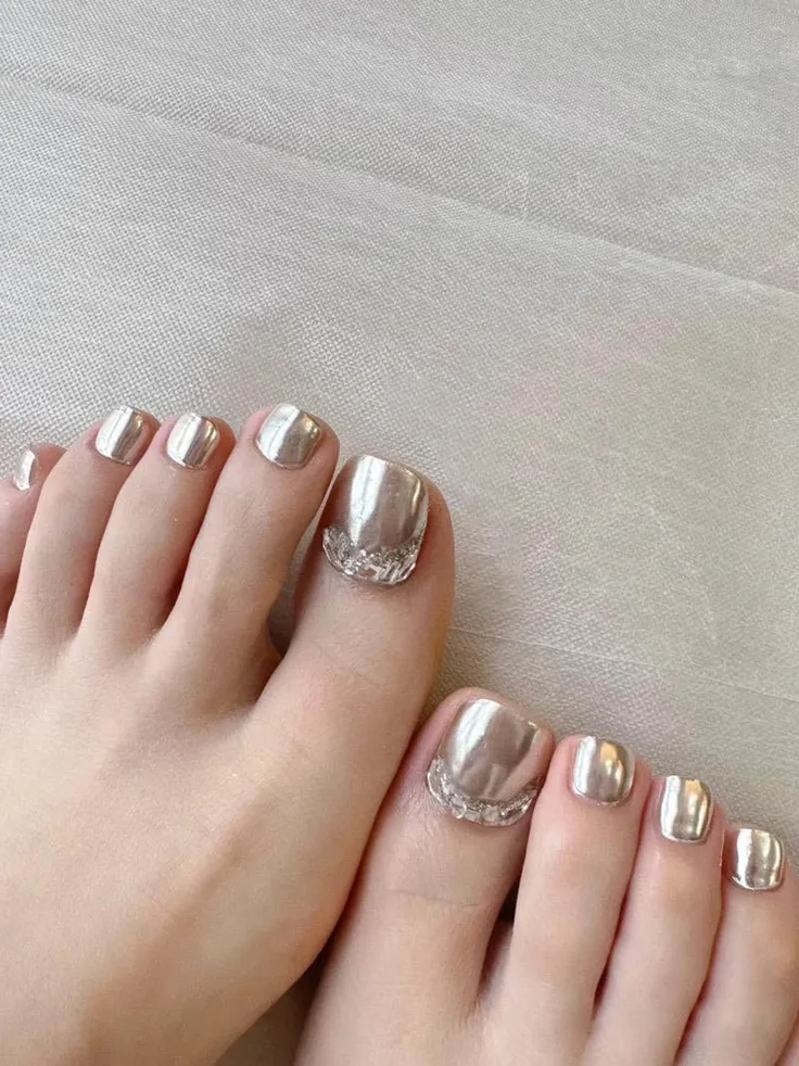 mẫu nail chân tráng gương 1