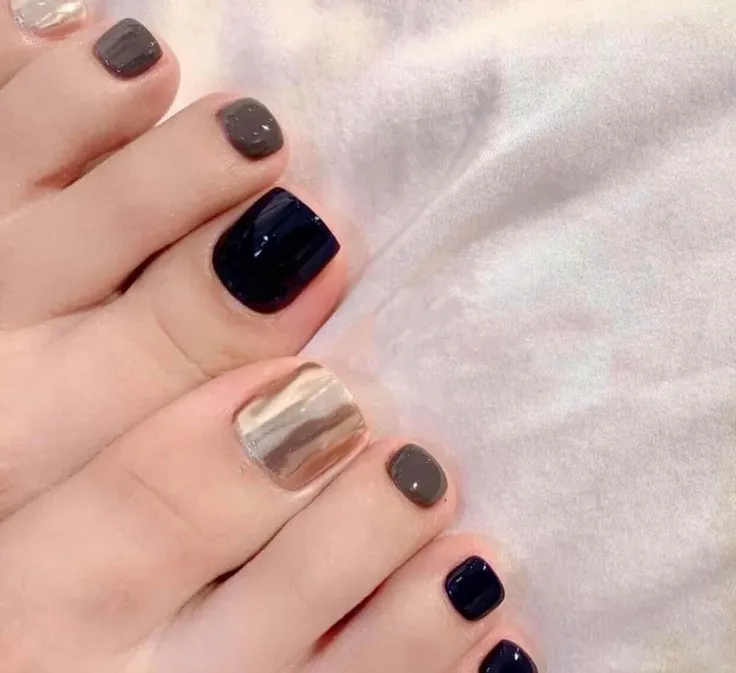 mẫu nail chân tráng gương đẹp