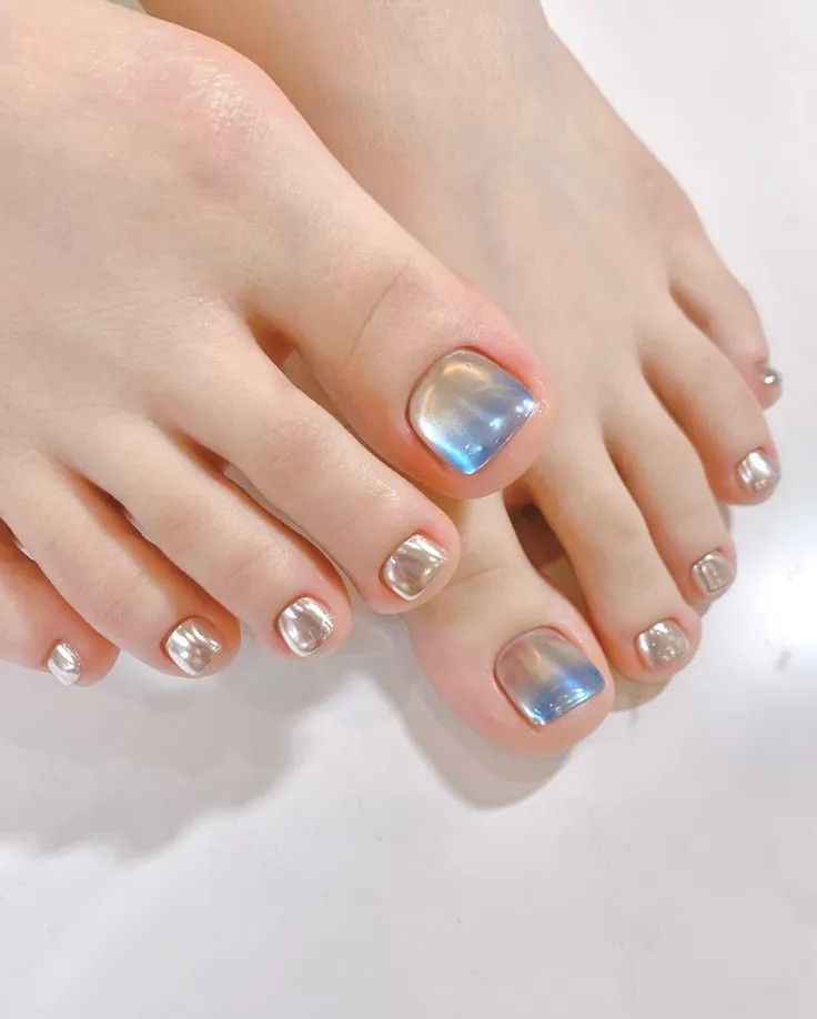 mẫu nail chân tráng gương đẹp cuốn hút