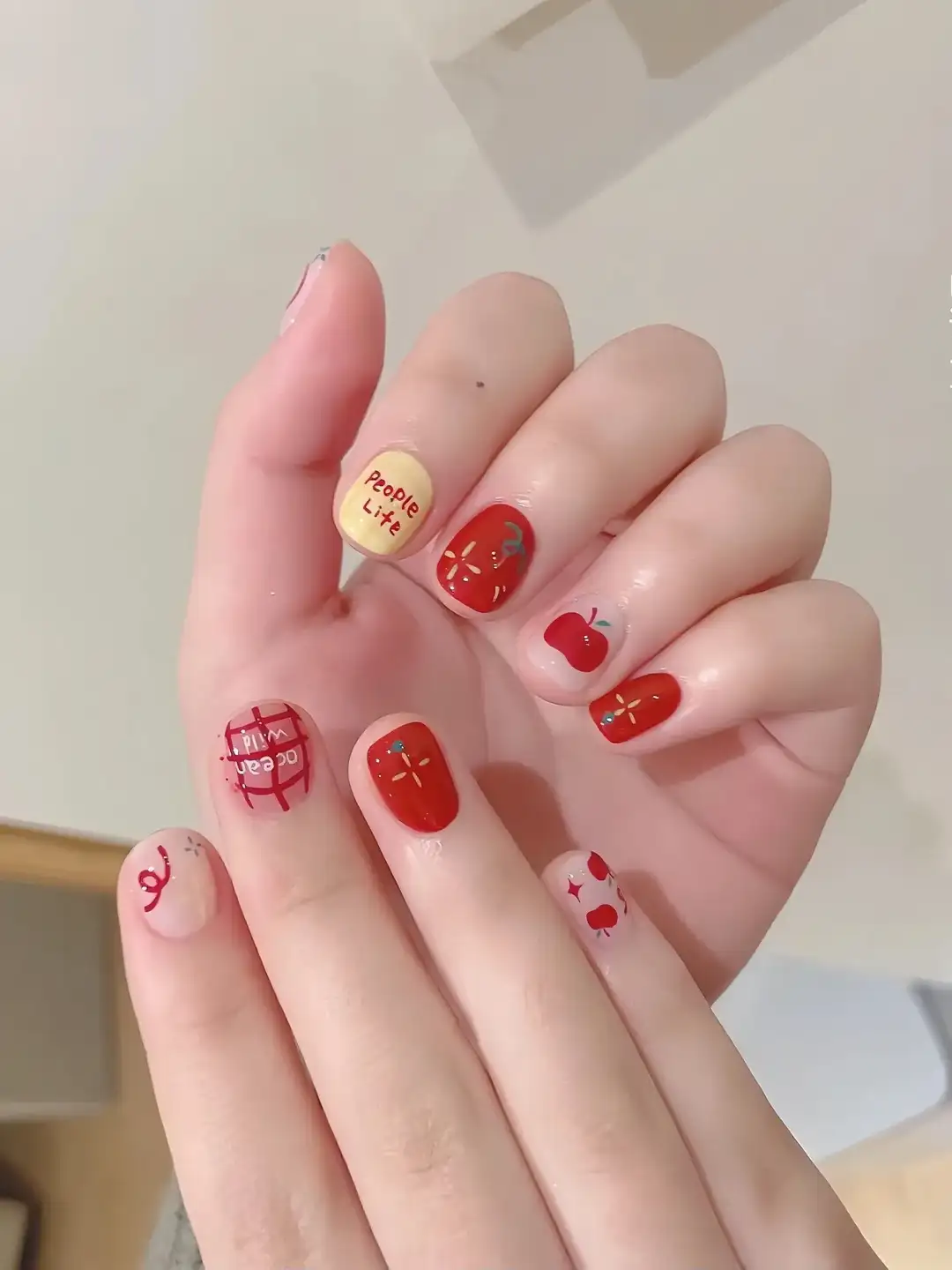 mẫu nail cho bé gái năng động