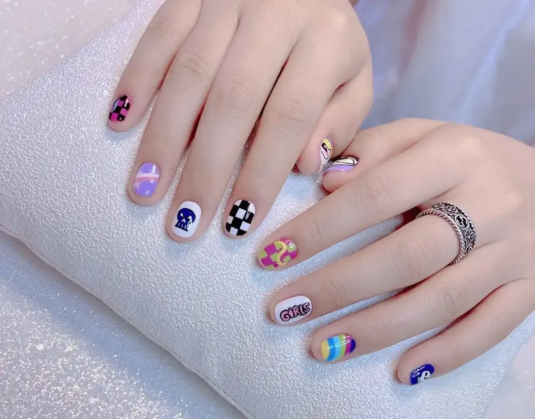 mẫu nail đẹp cho bé gái xinh xắn