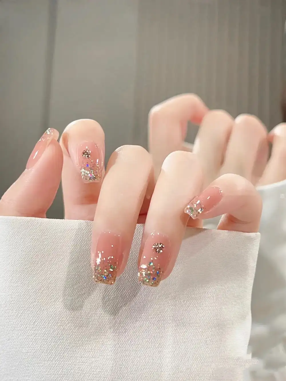 mẫu nail dành cho người lớn tuổi ngọt ngào và lãng mạn