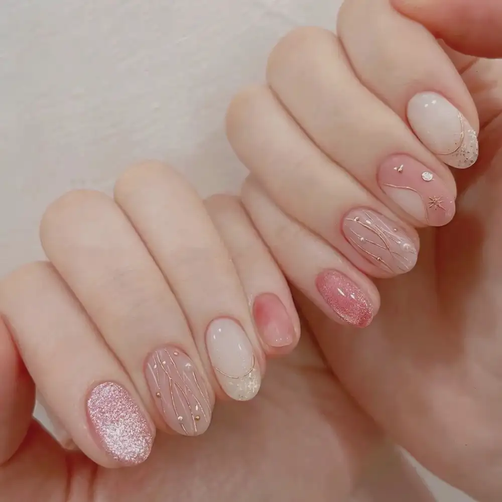 mẫu nail dành cho người lớn tuổi không quá cầu kỳ