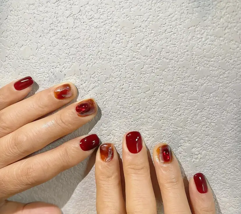 mẫu nail cho người trung niên quý phái