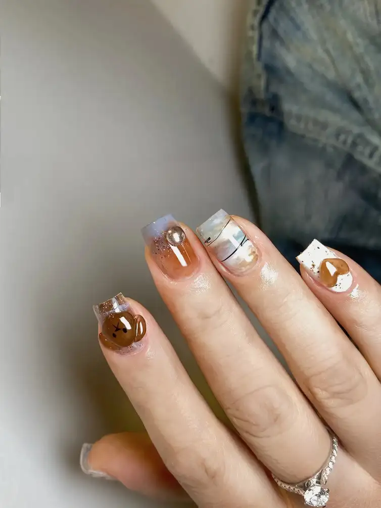 mẫu nail con chó cổ điển