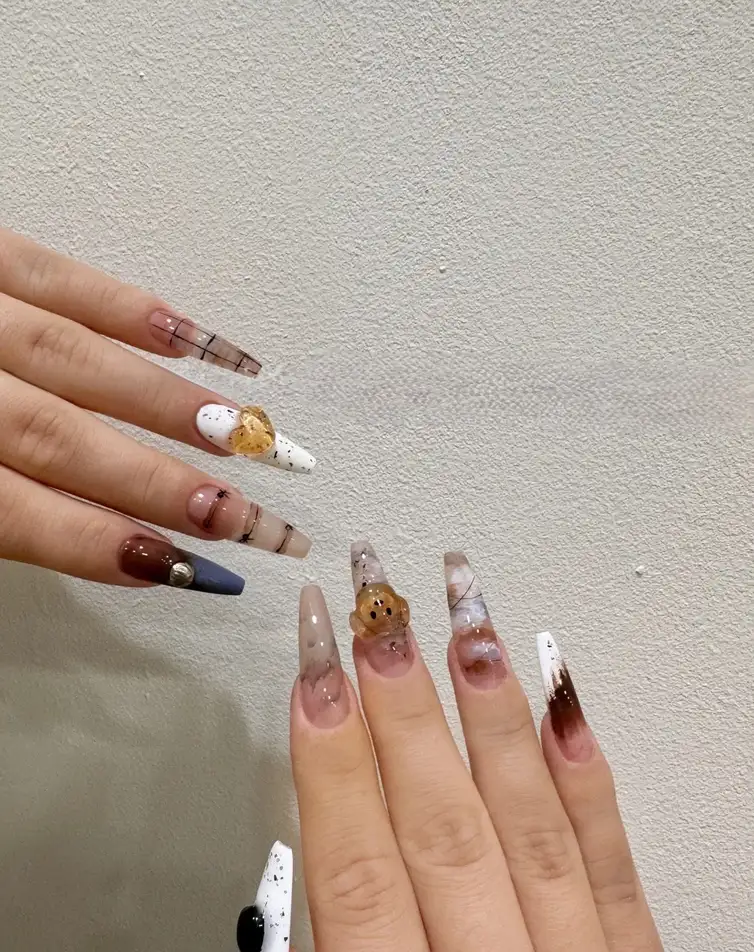 nail con chó nổi bật