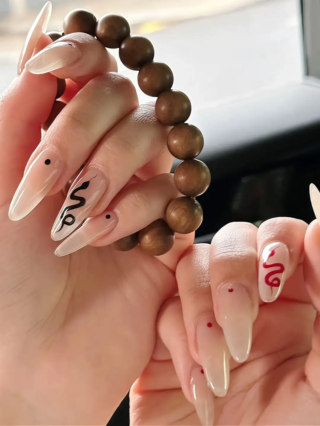 mẫu nail con rắn đơn giản