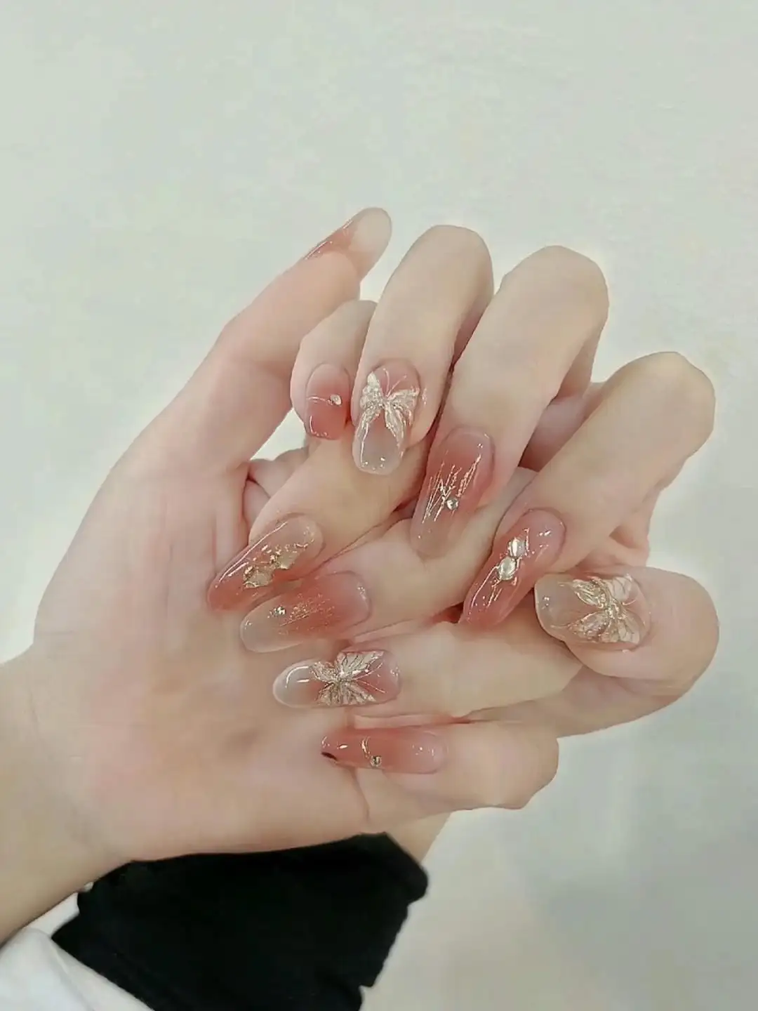 mẫu nail đi ăn cưới dịu mắt