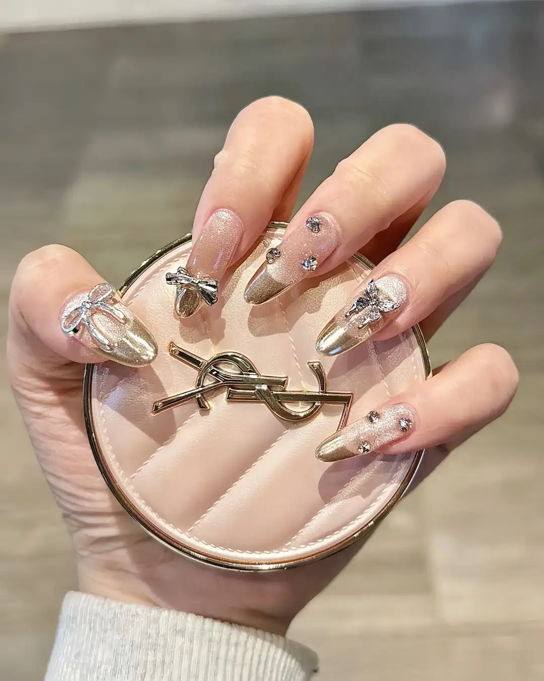 mẫu nail đi ăn cưới lung linh