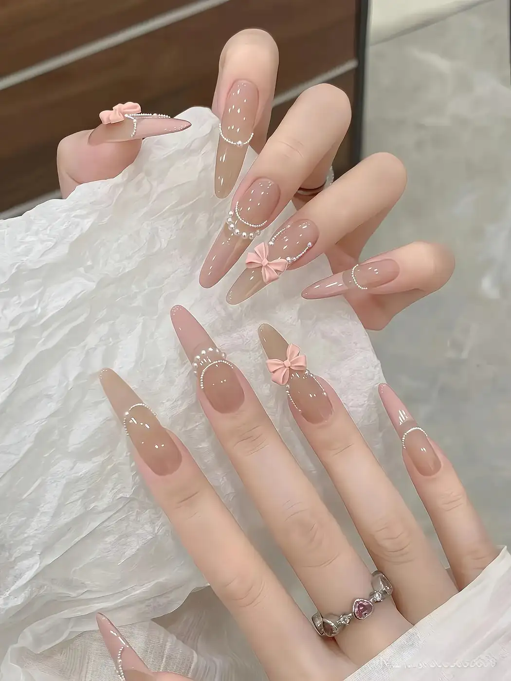 các mẫu nail đơn giản sang trọng cuốn hút