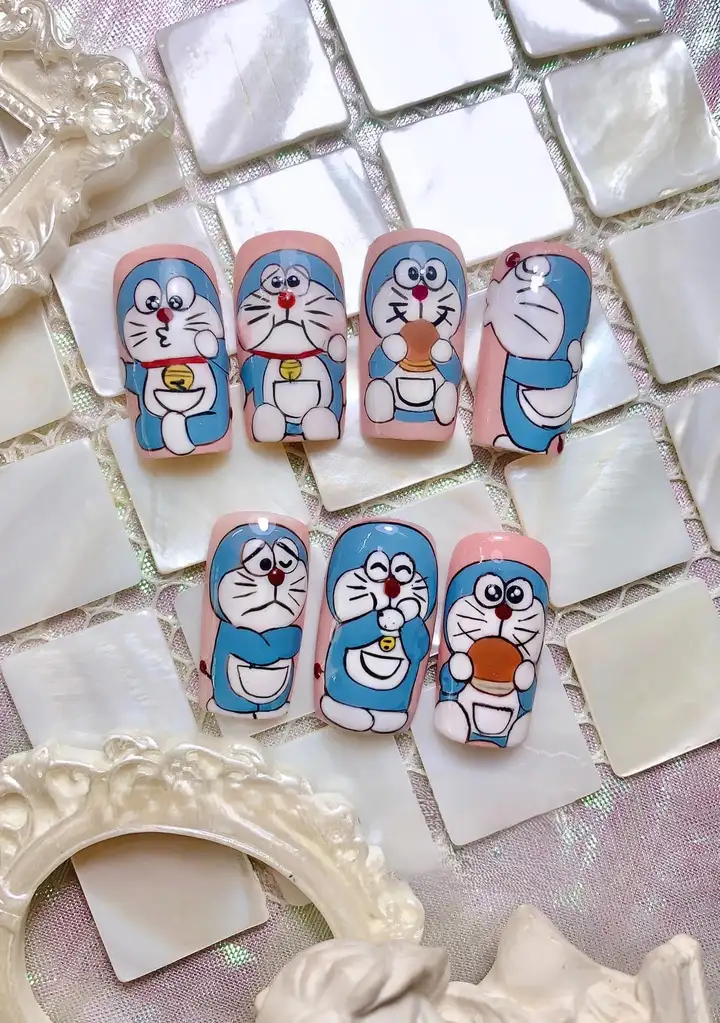 móng tay doraemon mới lạ