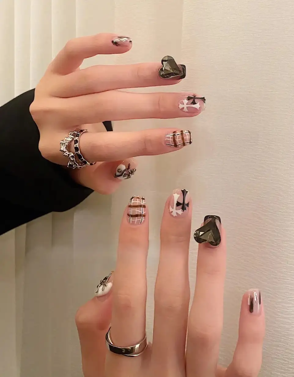 mẫu nail halloween dễ thương đáng yêu 