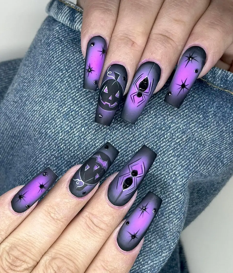 mẫu nail halloween đơn giản bí ẩn và quyến rũ