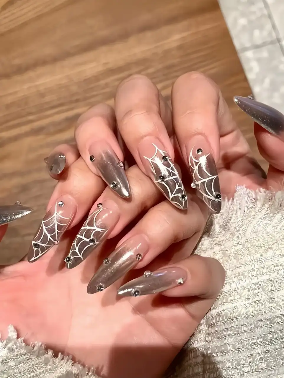 mẫu nail halloween phong cách