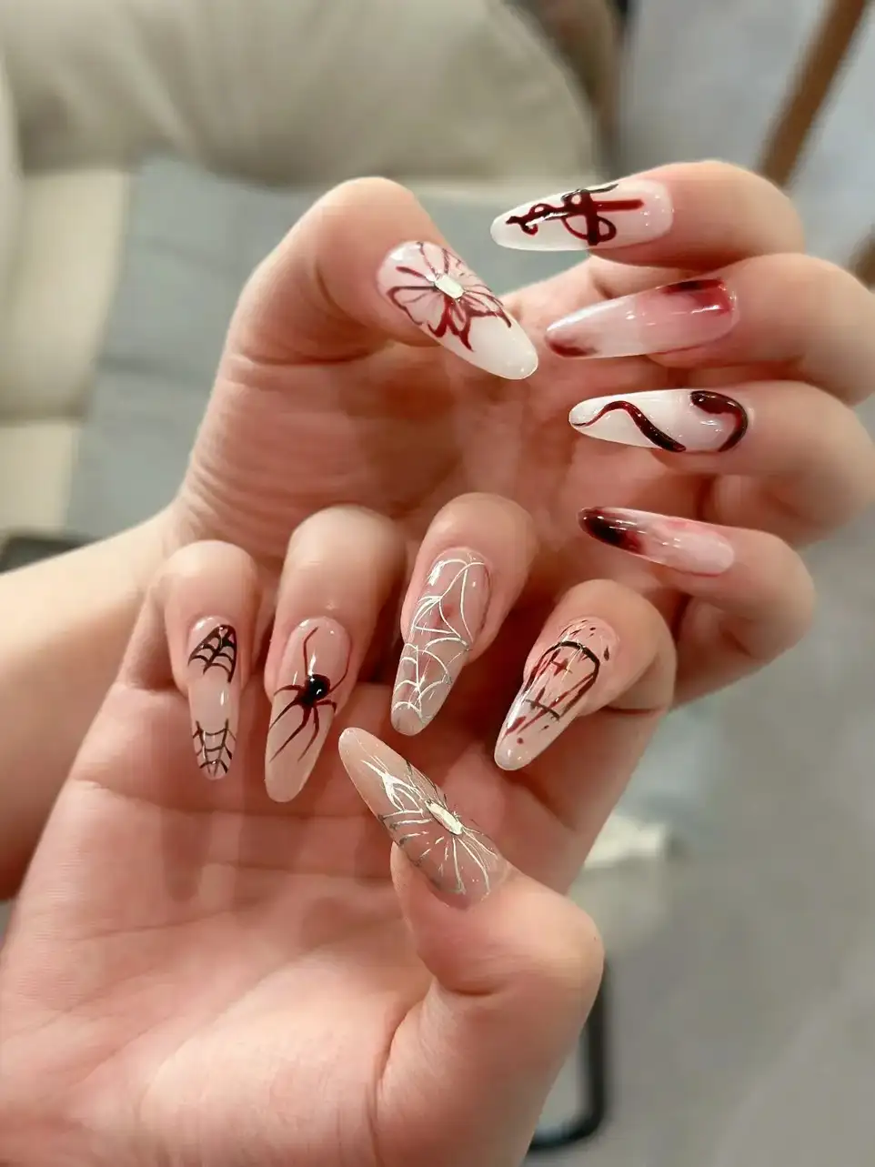 mẫu nail halloween đơn giản ma quái