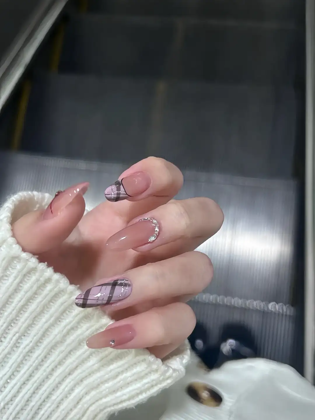 nail hàn quốc dễ thương thanh lịch