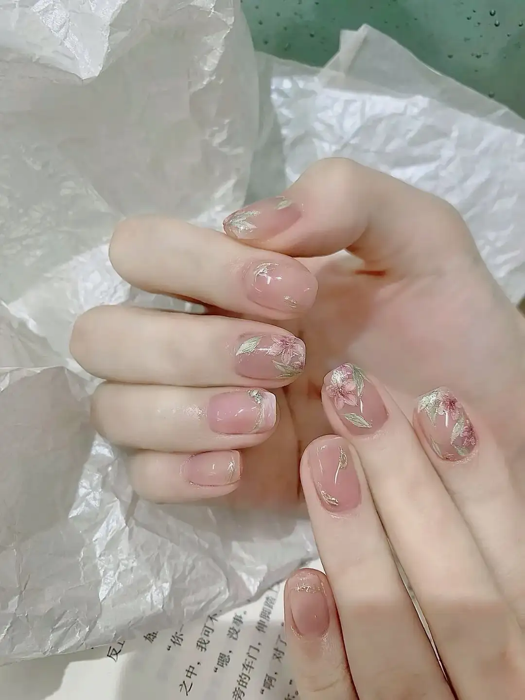 mẫu nail hoa đào đẹp ấm cúng