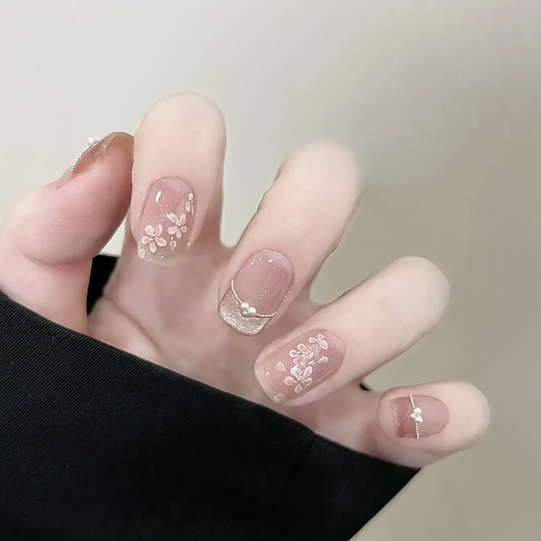 mẫu nail hoa đào đẹp mê hồn