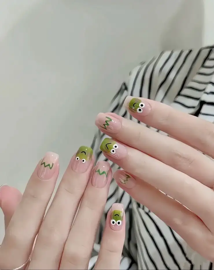 mẫu nail hoạt hình dễ thương đáng yêu