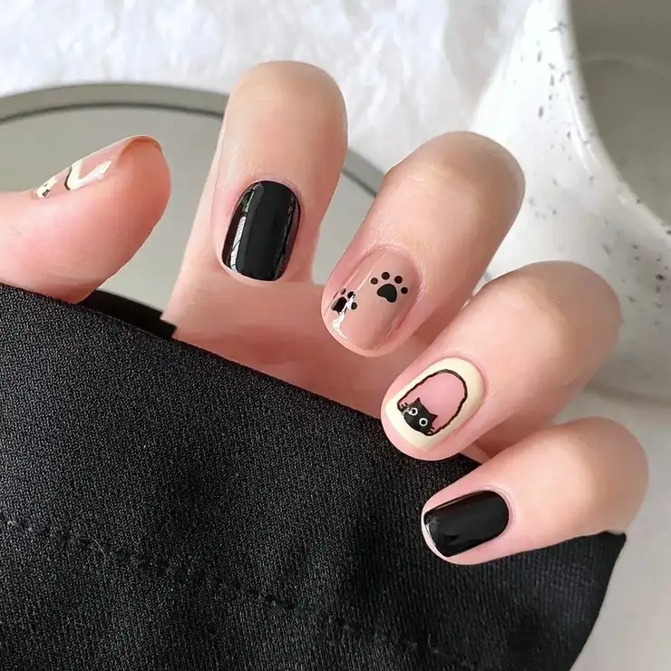 mẫu nail vẽ hoạt hình đơn giản phóng khoáng