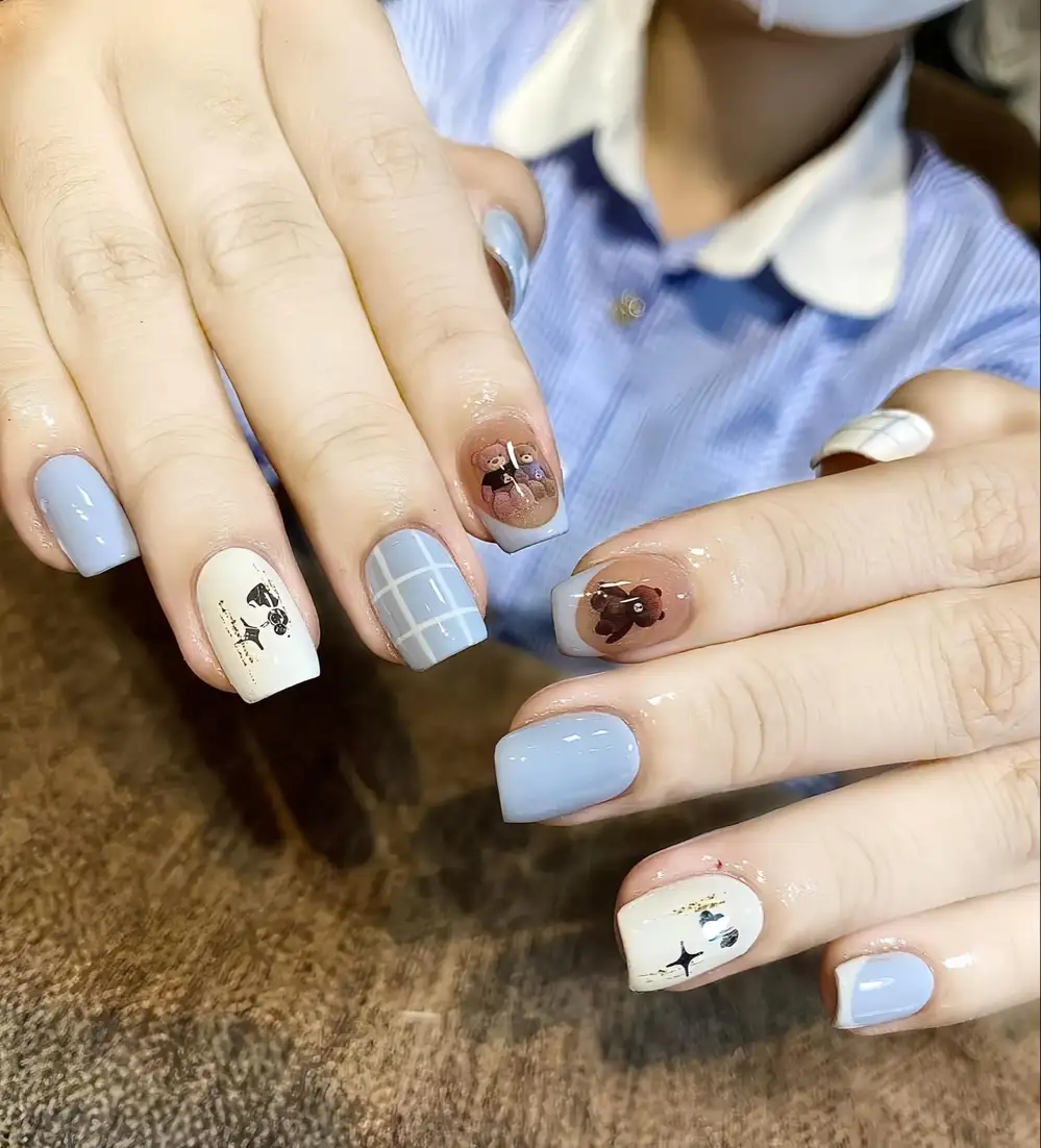 màu nail hợp mệnh thuỷ sâu sắc