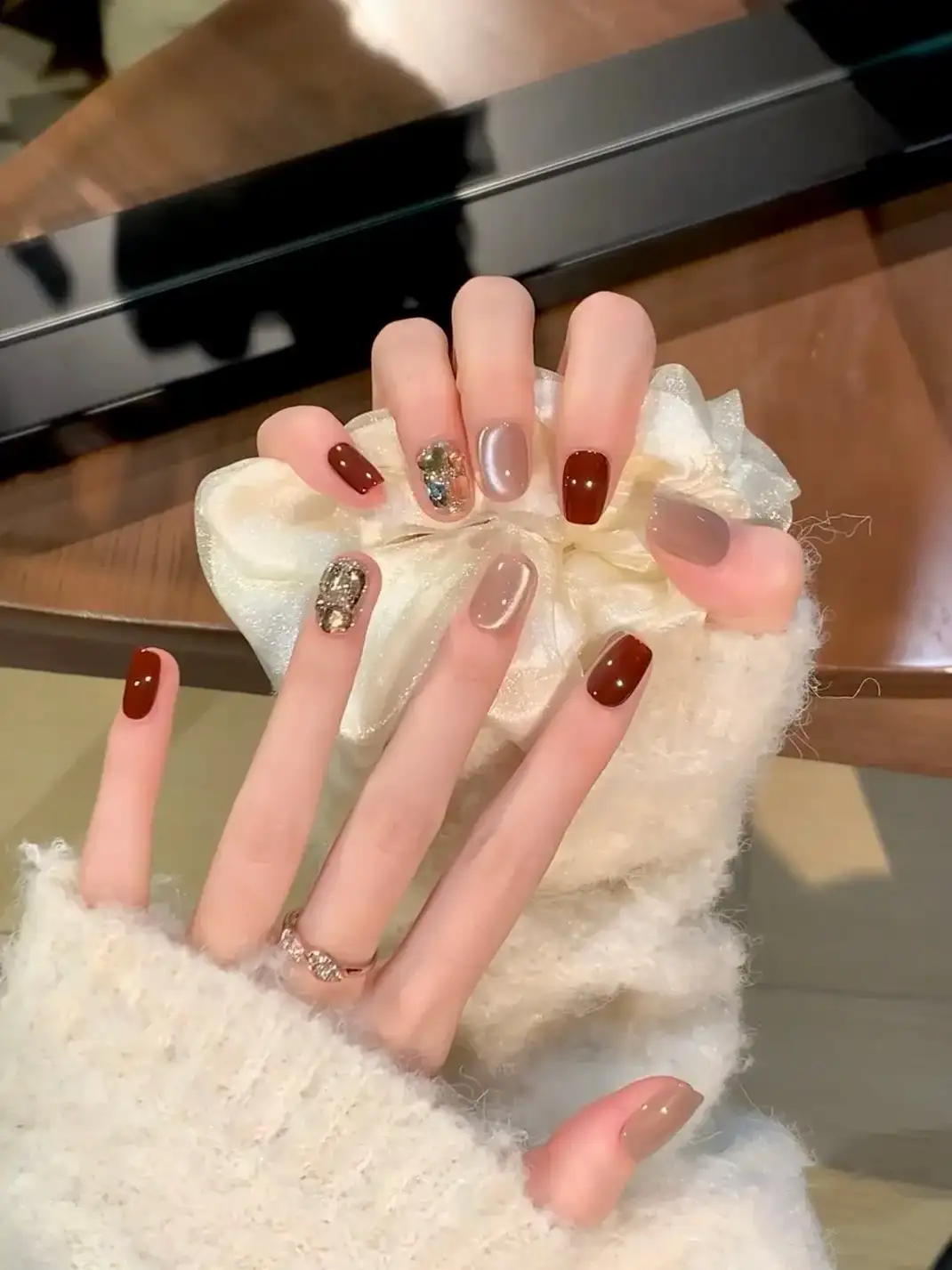 mẫu nail đỏ cherry độc đáo