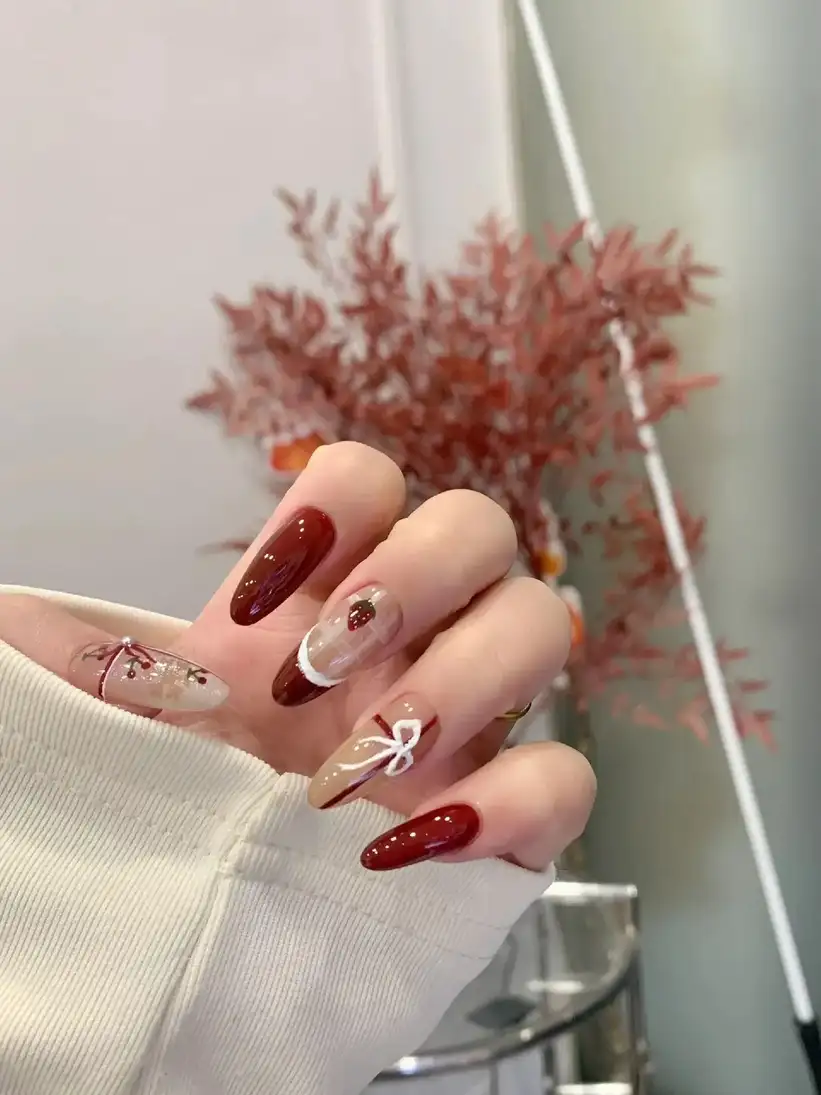 mẫu nail móng bầu nhọn quyến rũ