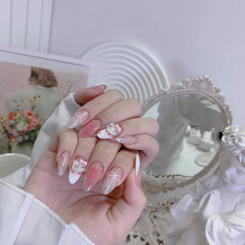 các mẫu nail móng bầu tôn da 2