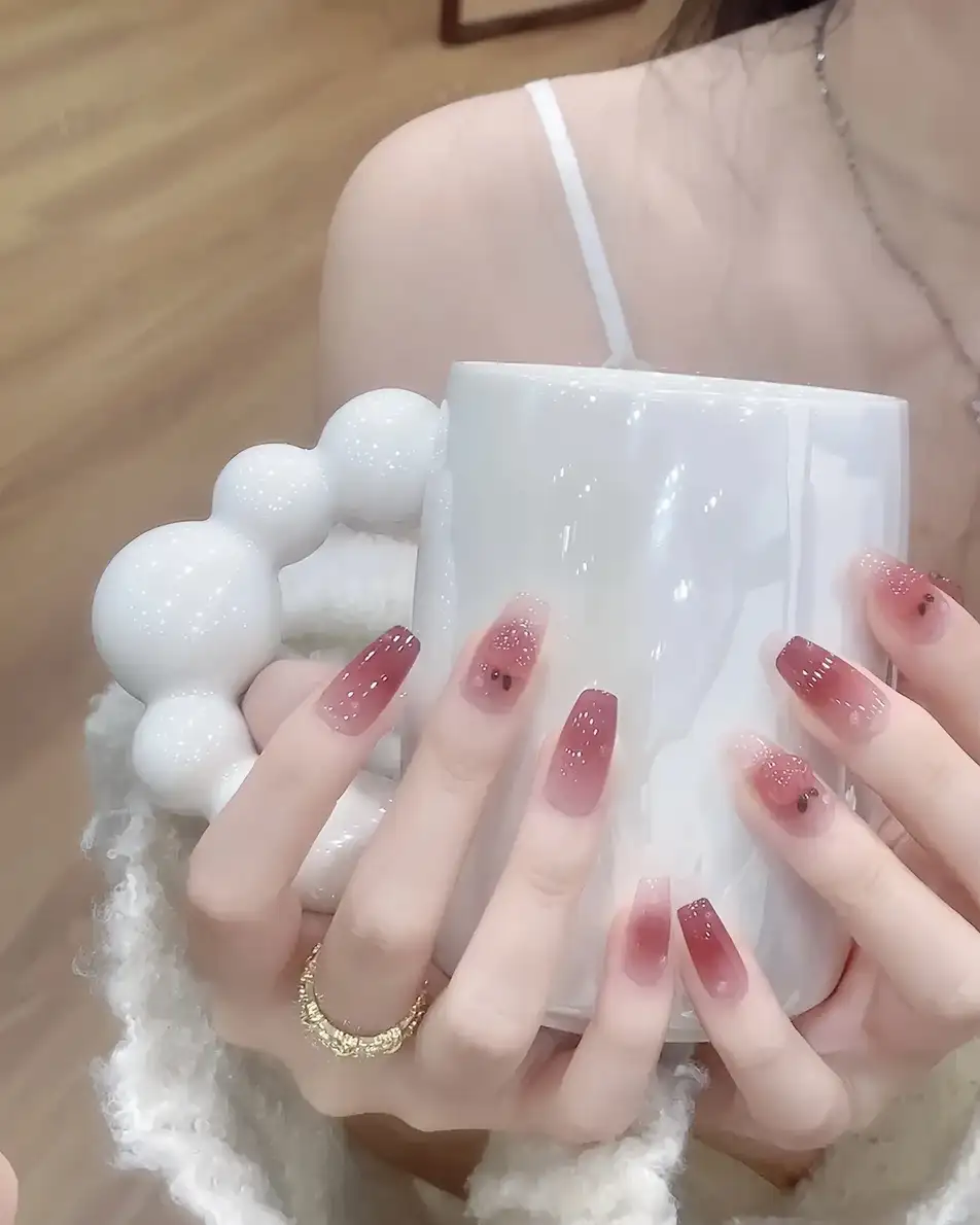 mẫu nail ombre hồng ngọt ngào