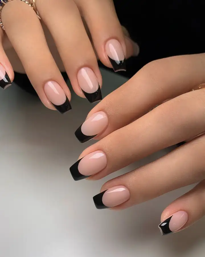 mẫu nail sơn đầu móng huyền bí