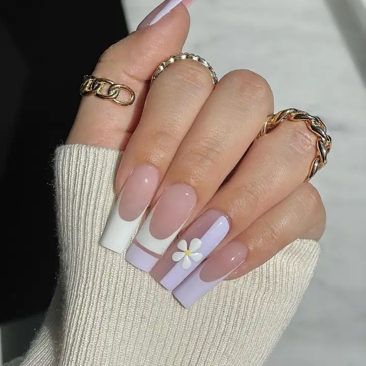 mẫu nail sơn đầu móng trắng nhẹ nhàng