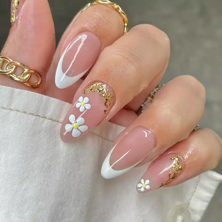 những mẫu nail sơn đầu móng dịu dàng