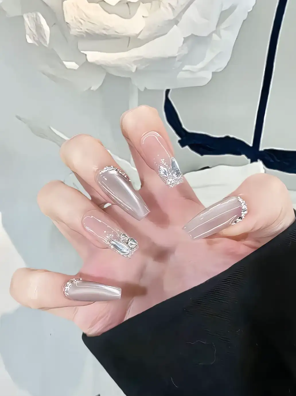 mẫu nail sơn thạch đính đá lấp lánh