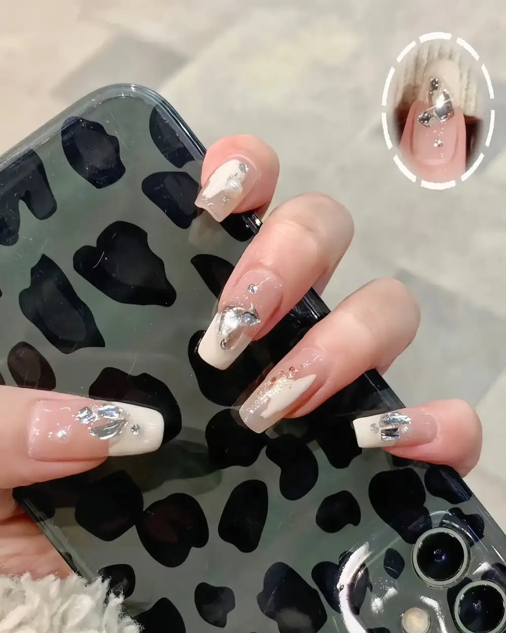 mẫu nail tay xinh nhẹ nhàng thời trang