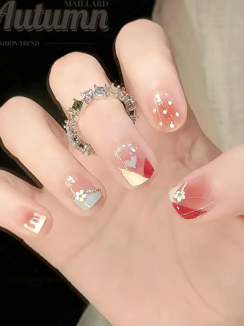 mẫu nail tay nhẹ nhàng đơn giản