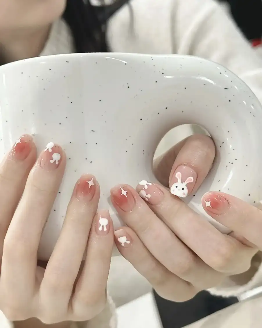 mẫu nail hình thỏ sống động