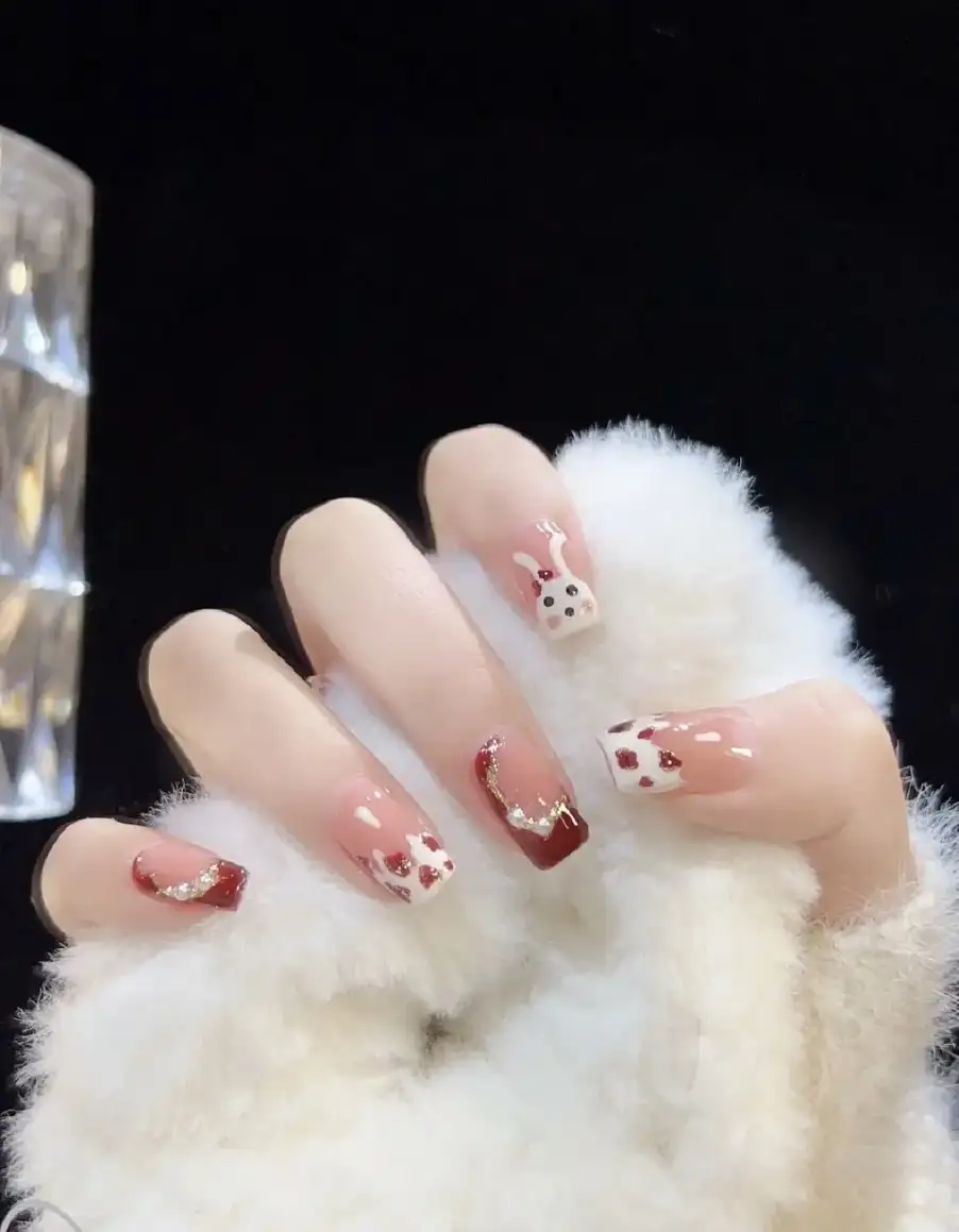 mẫu nail hình thỏ nhẹ nhàng