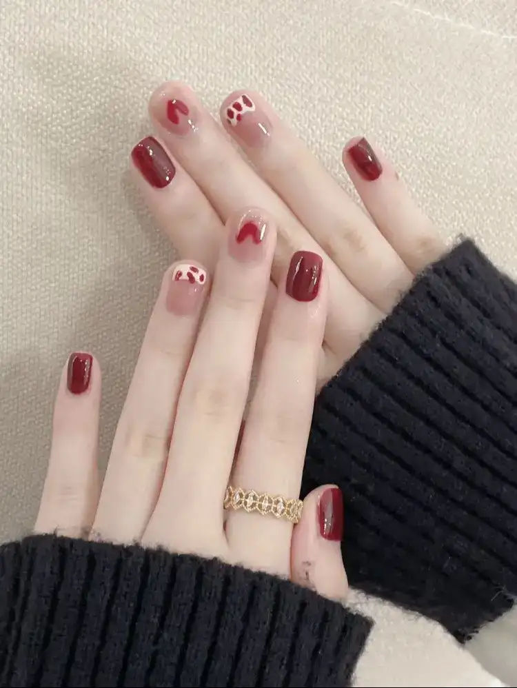 mẫu nail trái tim đơn giản ngọt ngào, lãng mạn