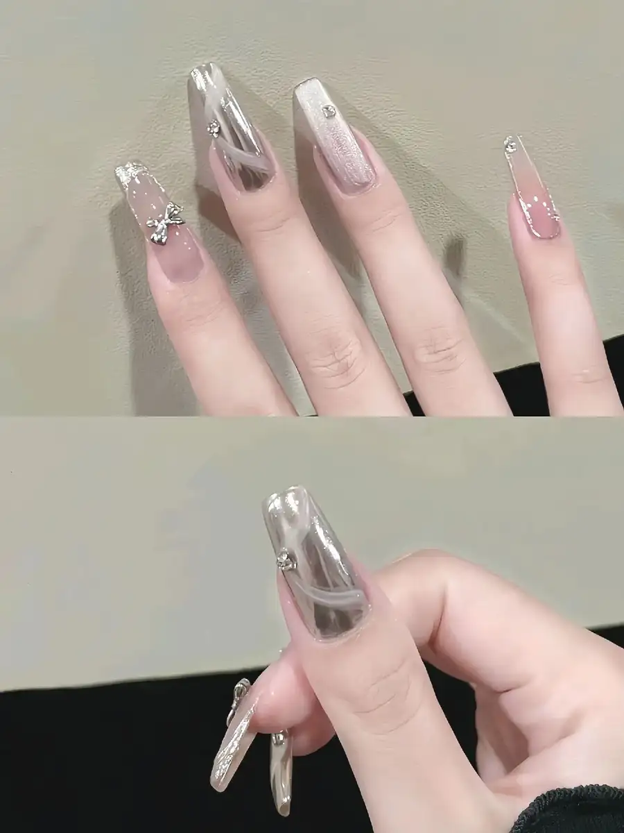 những mẫu nail tráng gương đẹp tự tin