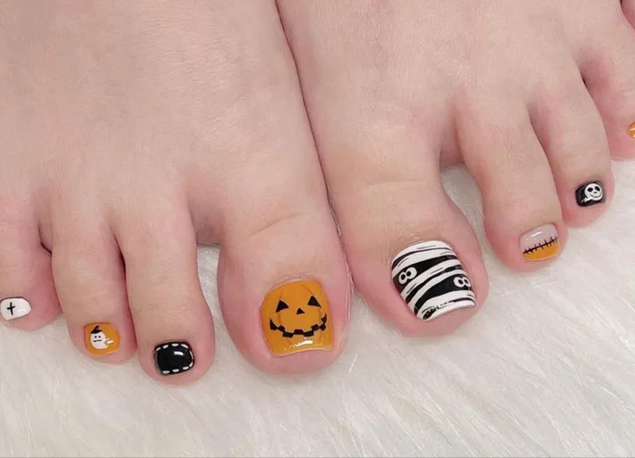 nail chân halloween độc đáo 