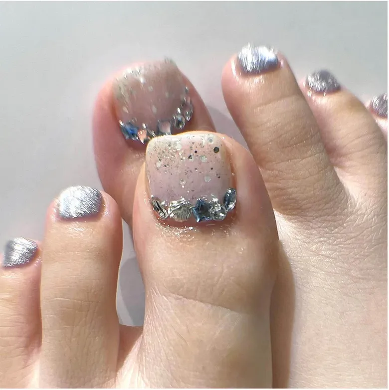 nail chân kim tuyến đẹp mắt