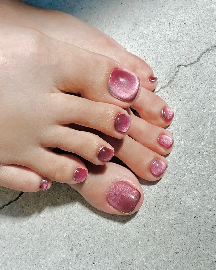 nail chân mắt mèo