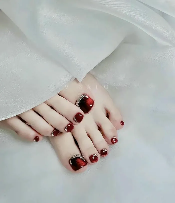 mẫu nail chân mắt mèo bắt mắt