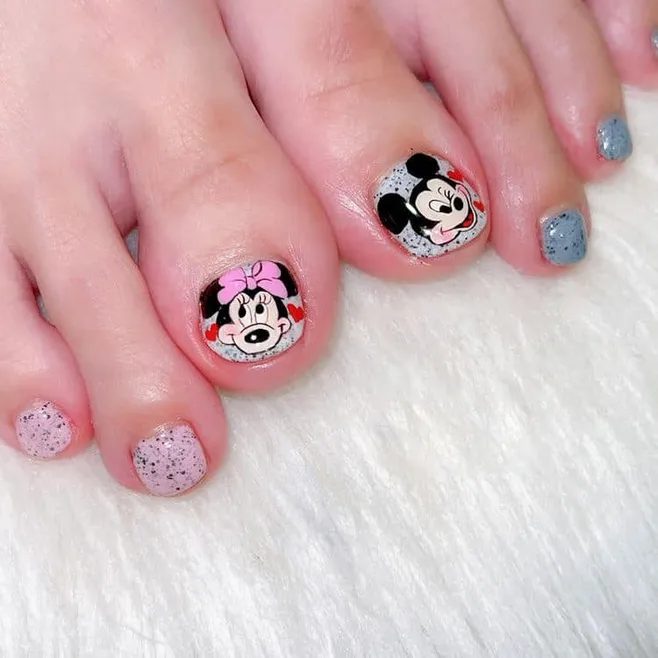 nail chân mickey xinh xắn