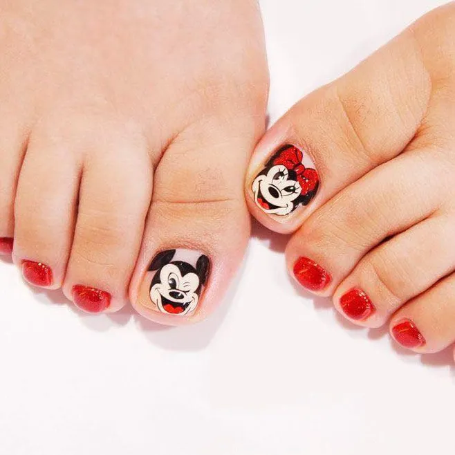 mẫu nail chân mickey đẹp mắt