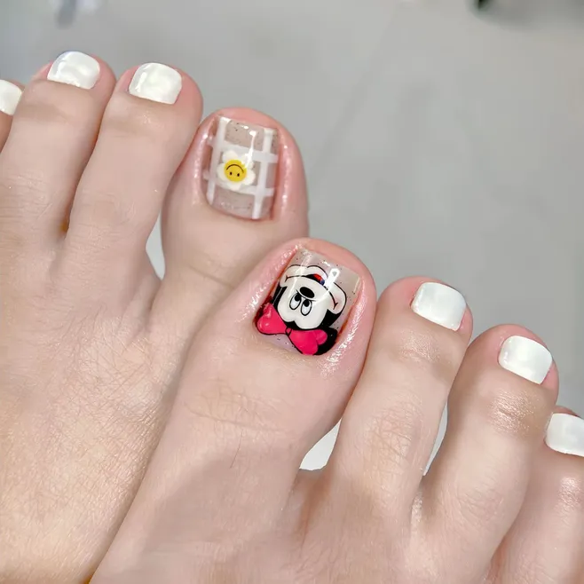 nail chân mickey đáng yêu