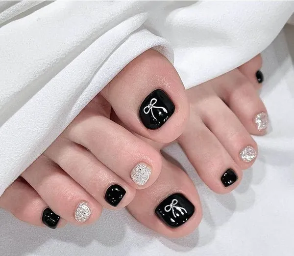 mẫu nail chân nơ ấn tượng