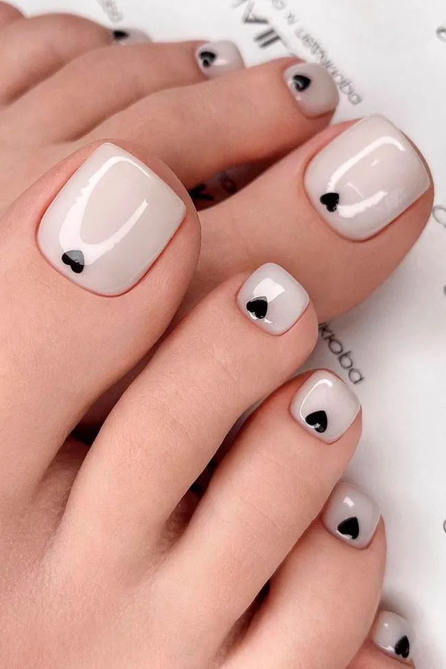 nail chân trái tim độc đáo